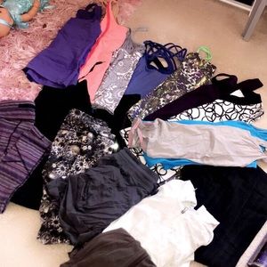 Huge cheap bundle of Lululemon.